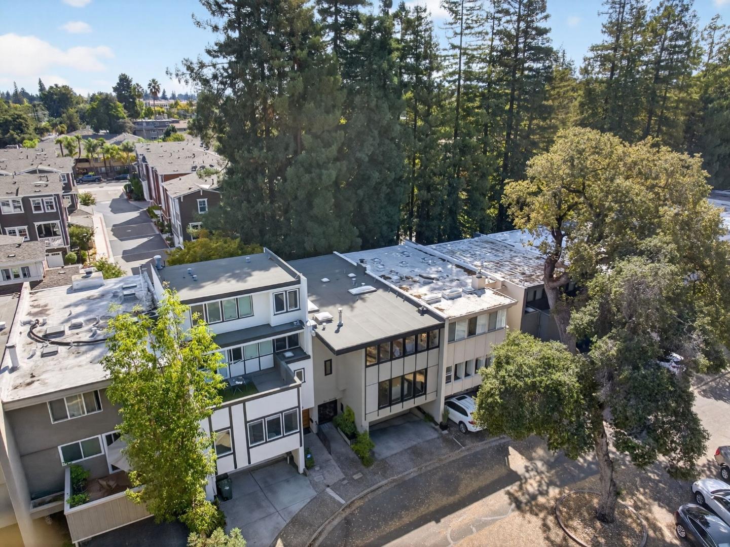 Detail Gallery Image 47 of 65 For 170 Stone Pine Ln, Menlo Park,  CA 94025 - 3 Beds | 2/1 Baths