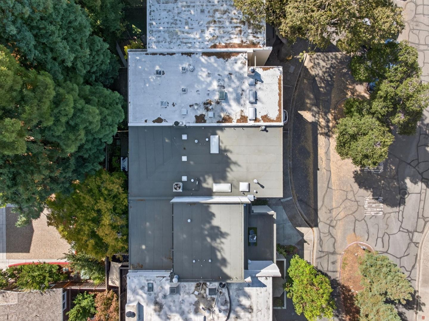 Detail Gallery Image 48 of 65 For 170 Stone Pine Ln, Menlo Park,  CA 94025 - 3 Beds | 2/1 Baths