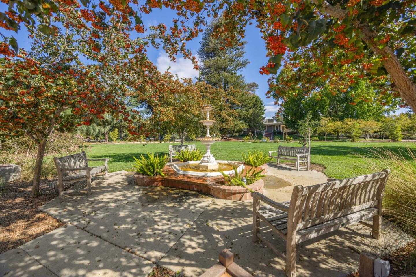 Detail Gallery Image 55 of 65 For 170 Stone Pine Ln, Menlo Park,  CA 94025 - 3 Beds | 2/1 Baths