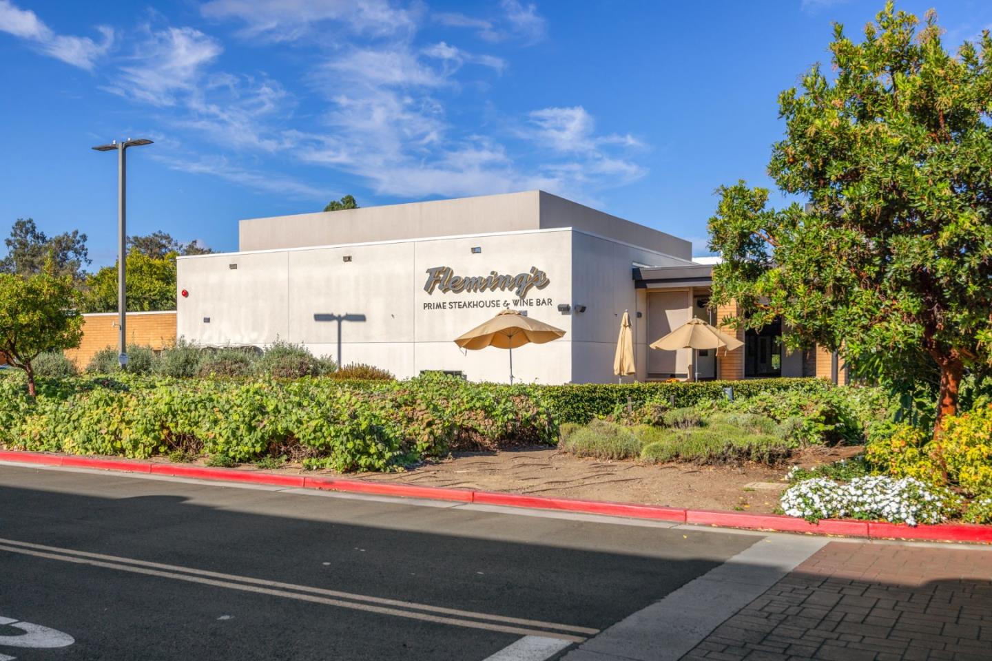 Detail Gallery Image 58 of 65 For 170 Stone Pine Ln, Menlo Park,  CA 94025 - 3 Beds | 2/1 Baths