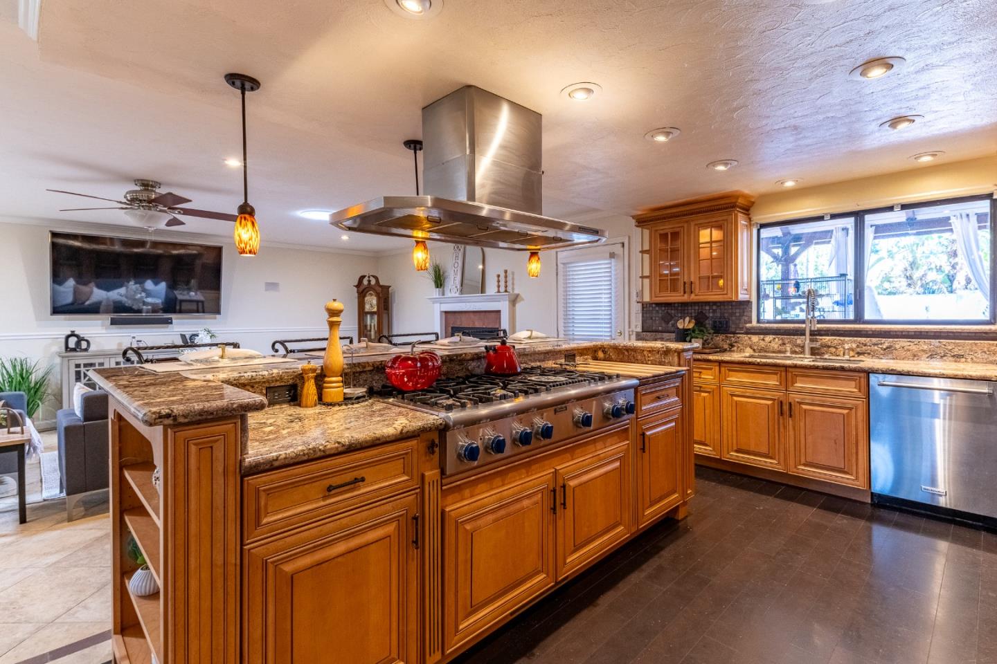 Detail Gallery Image 13 of 81 For 1760 S Macarthur Dr, Tracy,  CA 95376 - 4 Beds | 2 Baths