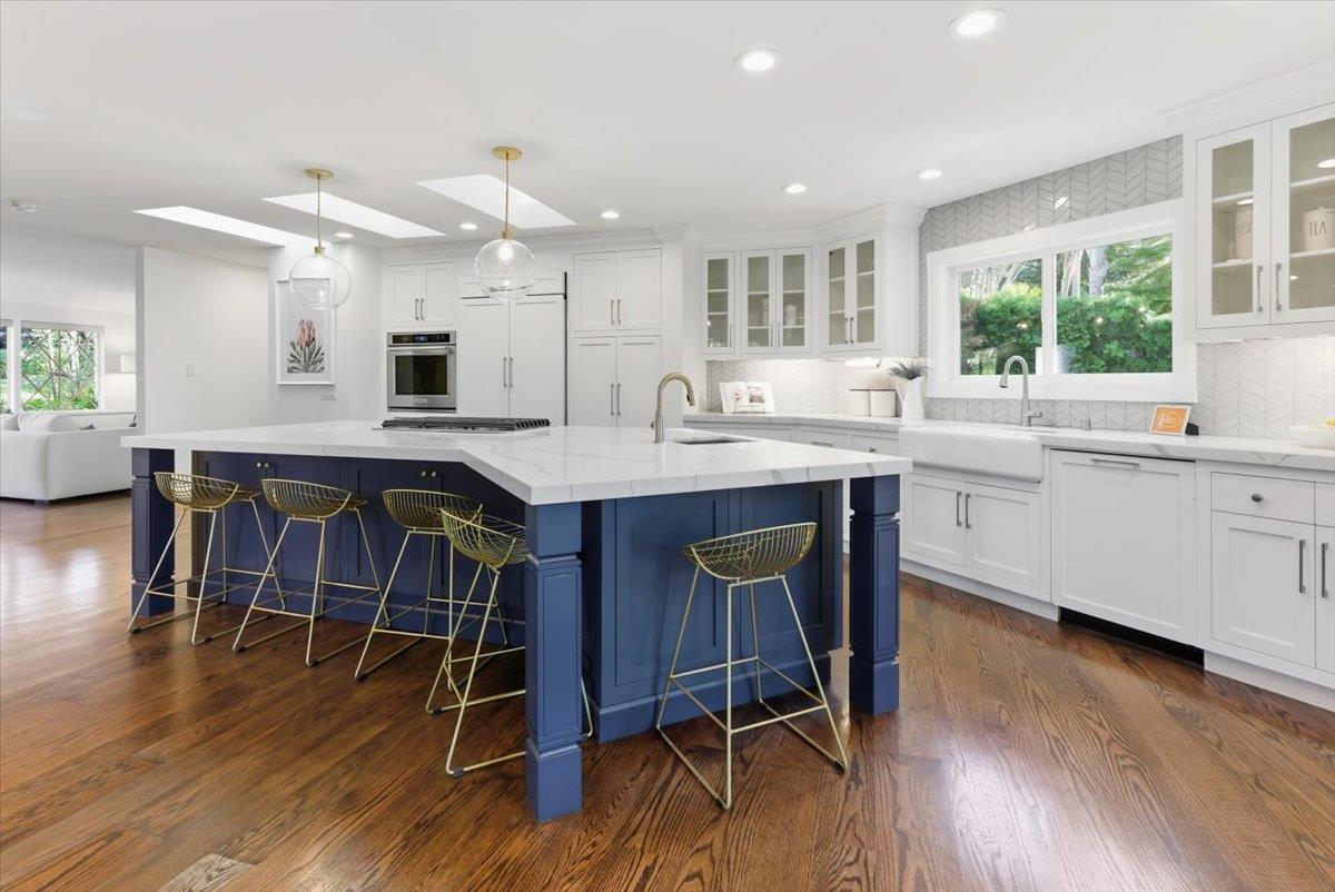 Detail Gallery Image 13 of 51 For 630 La Mesa Dr, Portola Valley,  CA 94028 - 4 Beds | 3 Baths