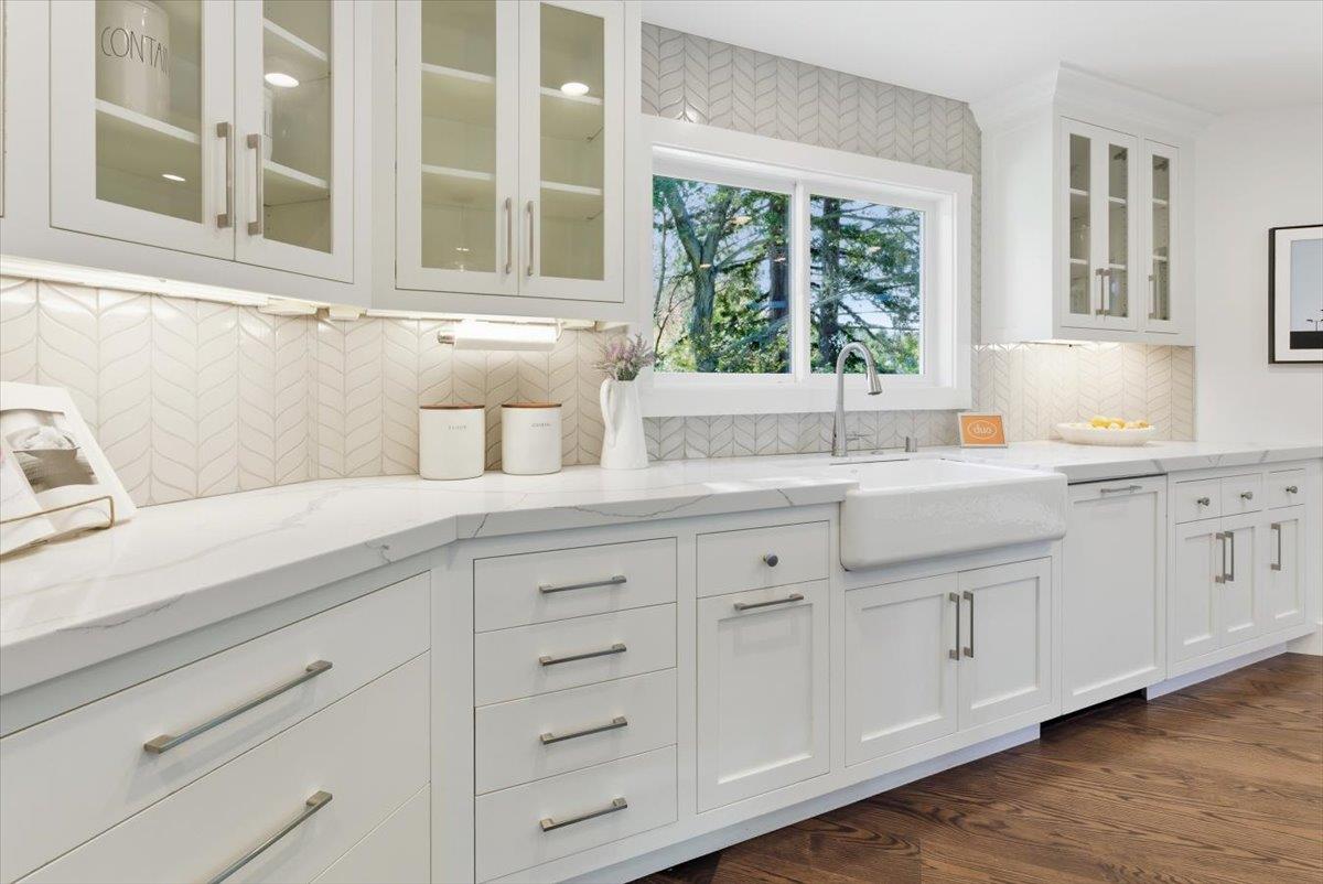 Detail Gallery Image 15 of 51 For 630 La Mesa Dr, Portola Valley,  CA 94028 - 4 Beds | 3 Baths