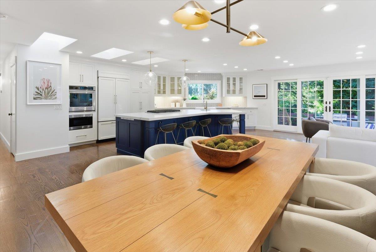 Detail Gallery Image 19 of 51 For 630 La Mesa Dr, Portola Valley,  CA 94028 - 4 Beds | 3 Baths