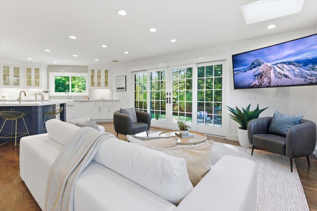 Detail Gallery Image 23 of 51 For 630 La Mesa Dr, Portola Valley,  CA 94028 - 4 Beds | 3 Baths