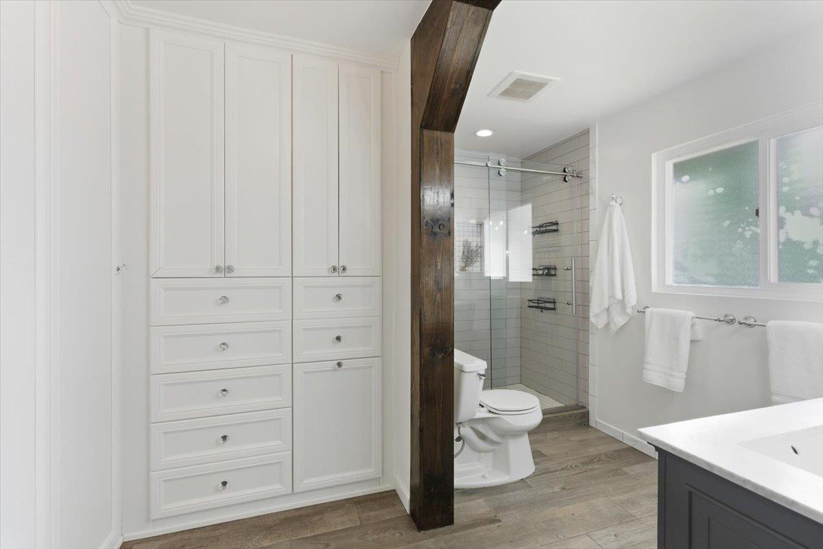 Detail Gallery Image 32 of 51 For 630 La Mesa Dr, Portola Valley,  CA 94028 - 4 Beds | 3 Baths