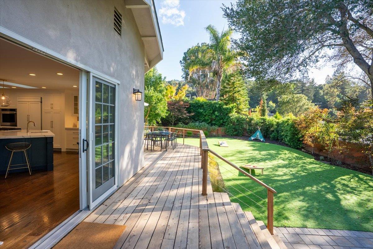 Detail Gallery Image 36 of 51 For 630 La Mesa Dr, Portola Valley,  CA 94028 - 4 Beds | 3 Baths