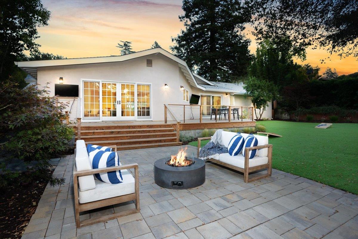 Detail Gallery Image 41 of 51 For 630 La Mesa Dr, Portola Valley,  CA 94028 - 4 Beds | 3 Baths