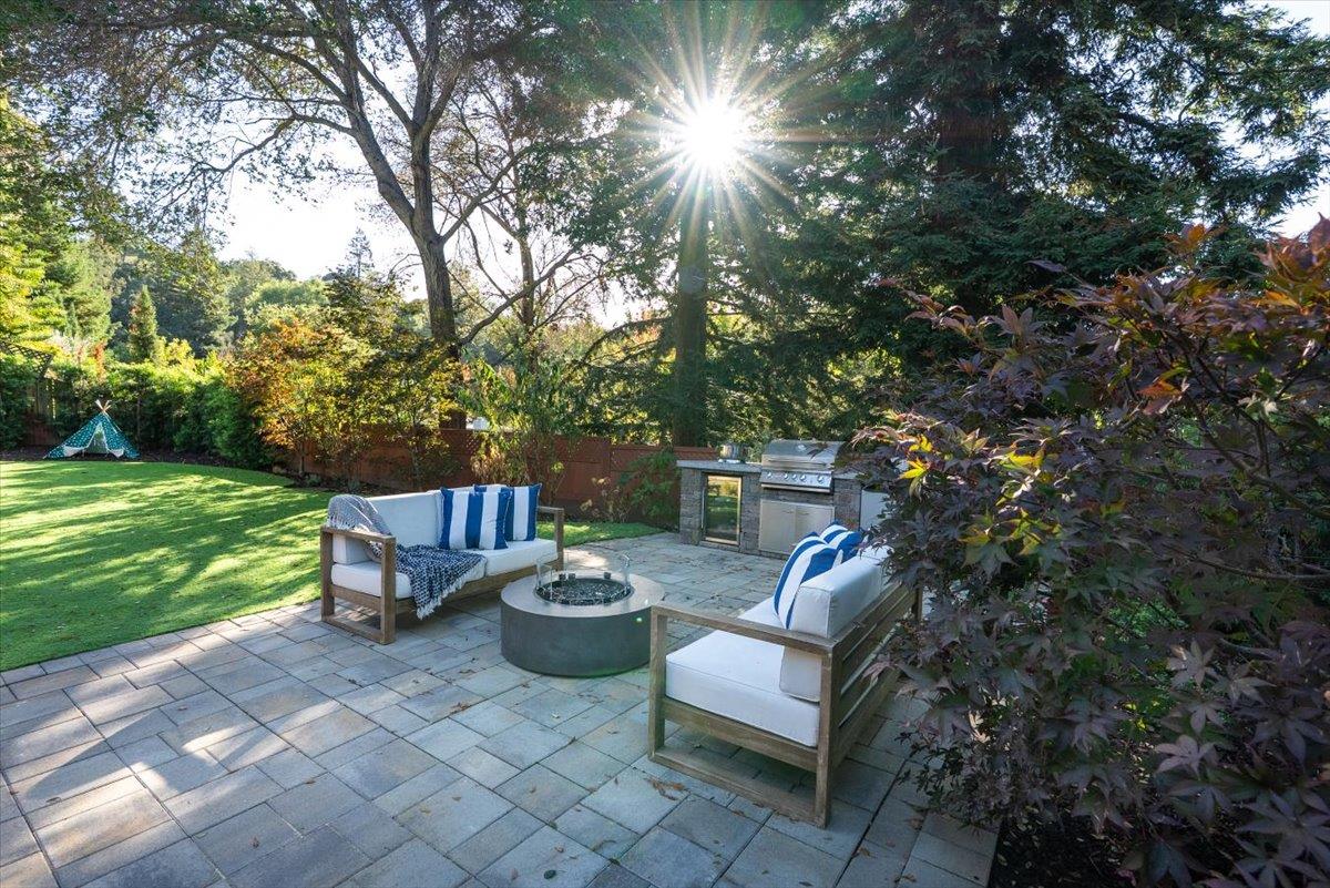 Detail Gallery Image 42 of 51 For 630 La Mesa Dr, Portola Valley,  CA 94028 - 4 Beds | 3 Baths