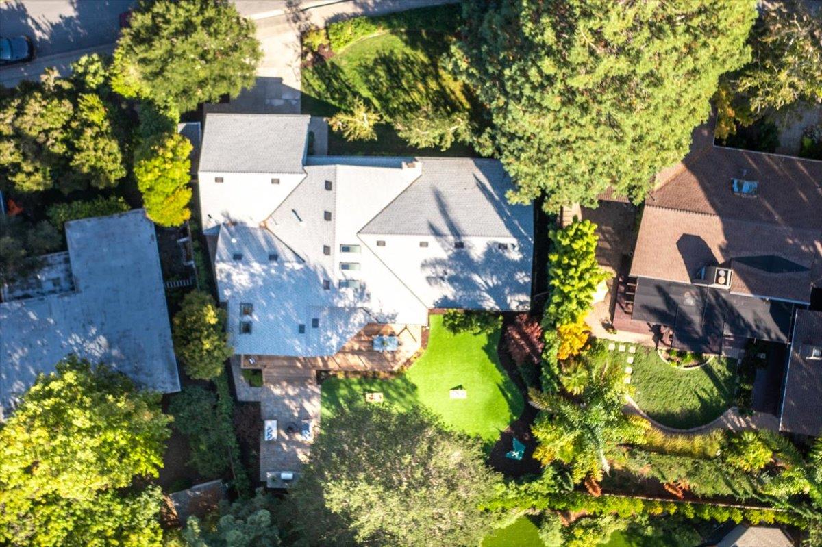 Detail Gallery Image 47 of 51 For 630 La Mesa Dr, Portola Valley,  CA 94028 - 4 Beds | 3 Baths