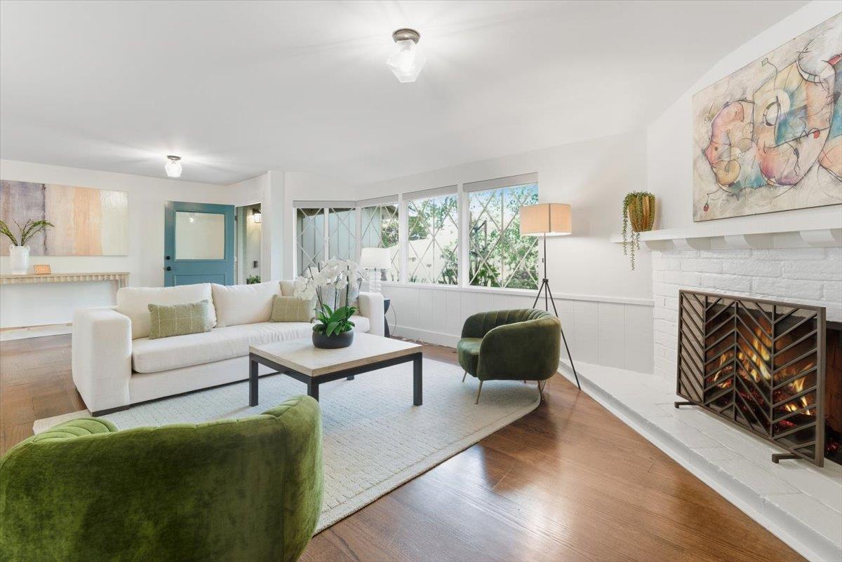 Detail Gallery Image 7 of 51 For 630 La Mesa Dr, Portola Valley,  CA 94028 - 4 Beds | 3 Baths