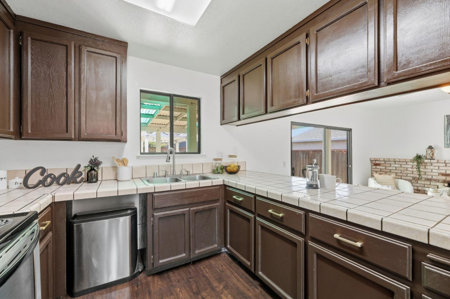 Detail Gallery Image 14 of 37 For 3368 Thrift Pl, San Jose,  CA 95148 - 4 Beds | 2 Baths