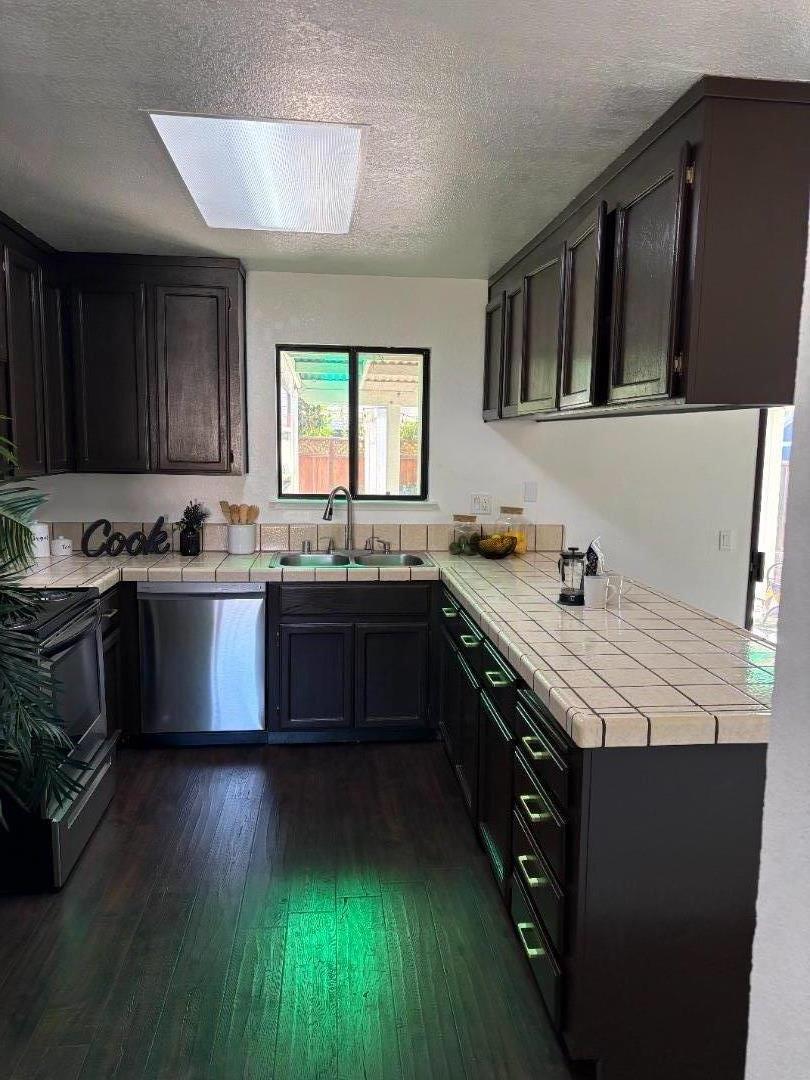 Detail Gallery Image 17 of 37 For 3368 Thrift Pl, San Jose,  CA 95148 - 4 Beds | 2 Baths