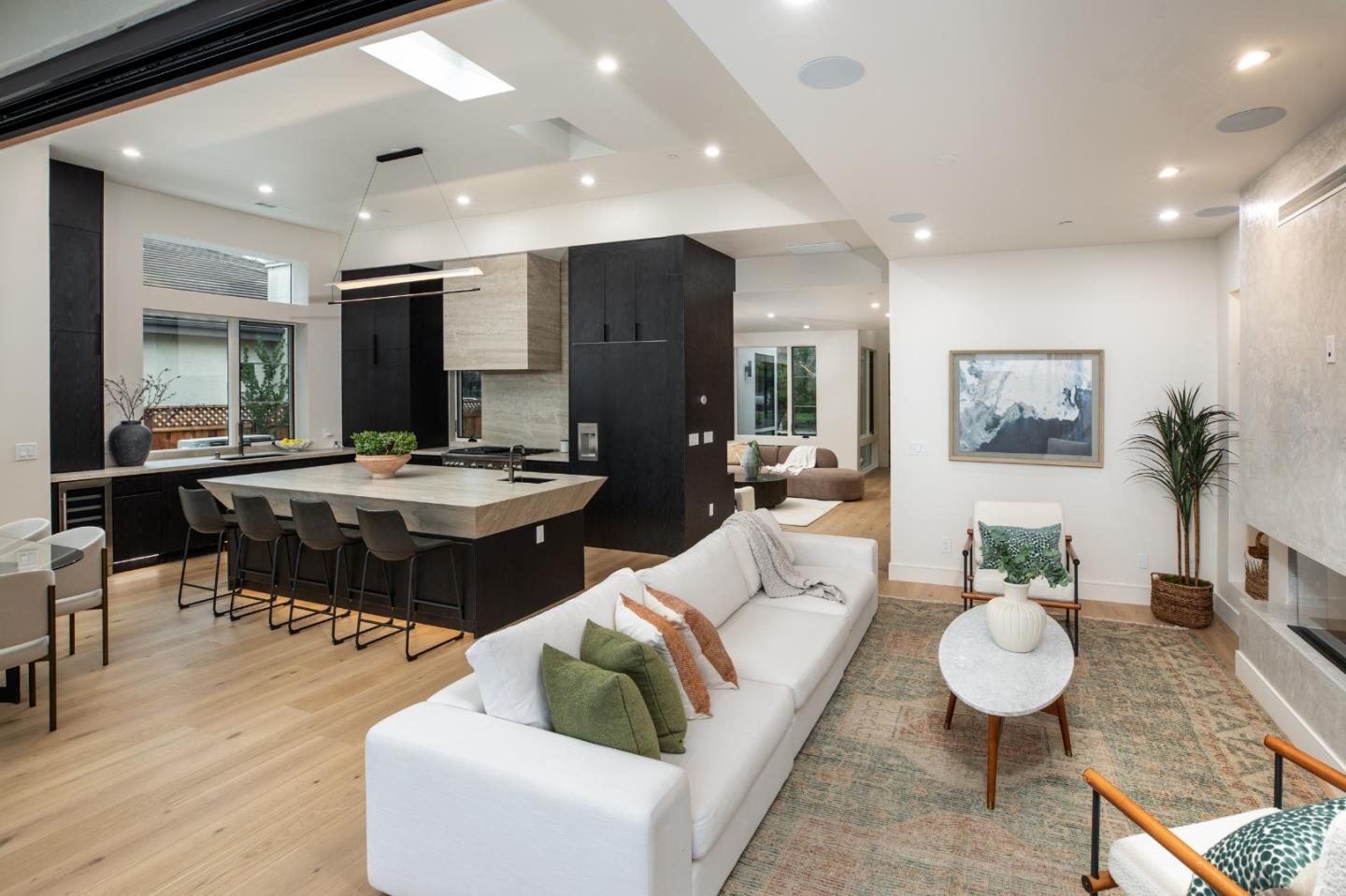 Detail Gallery Image 15 of 45 For 3413 Ross Rd, Palo Alto,  CA 94303 - 5 Beds | 5 Baths