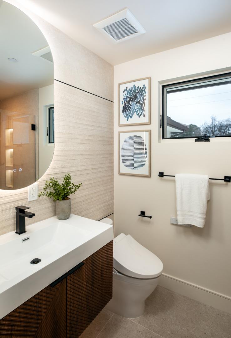 Detail Gallery Image 34 of 45 For 3413 Ross Rd, Palo Alto,  CA 94303 - 5 Beds | 5 Baths