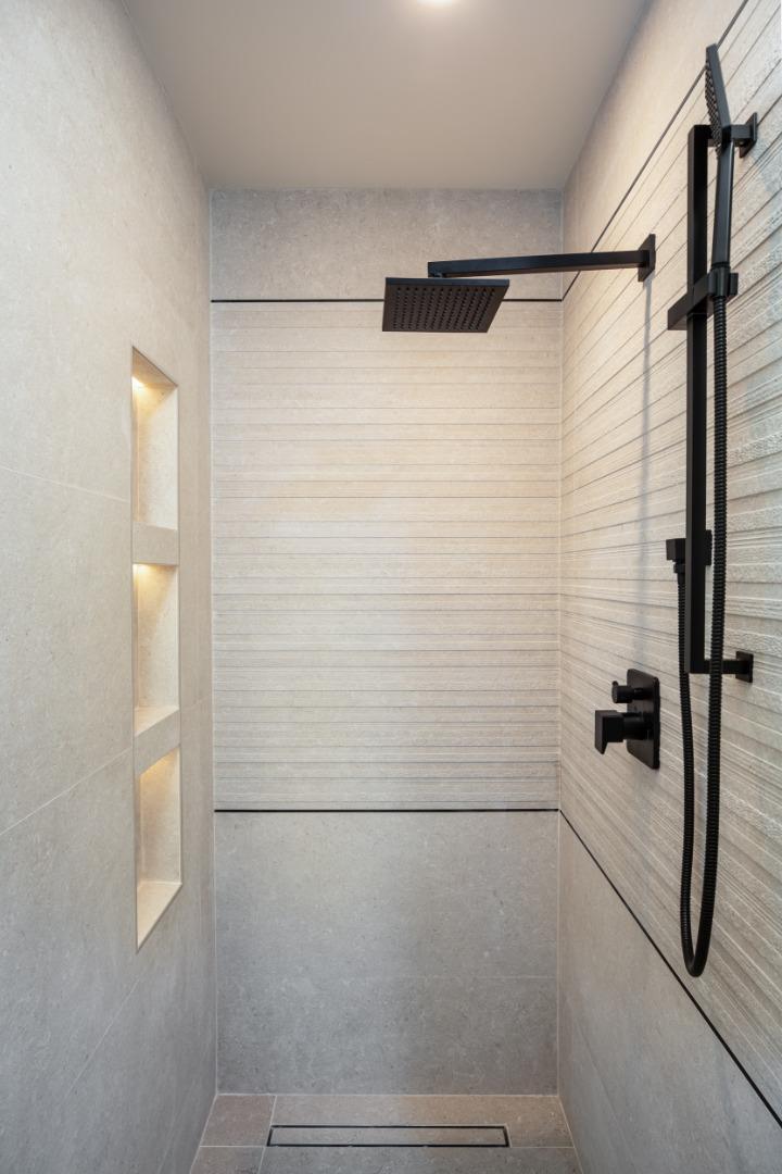 Detail Gallery Image 35 of 45 For 3413 Ross Rd, Palo Alto,  CA 94303 - 5 Beds | 5 Baths