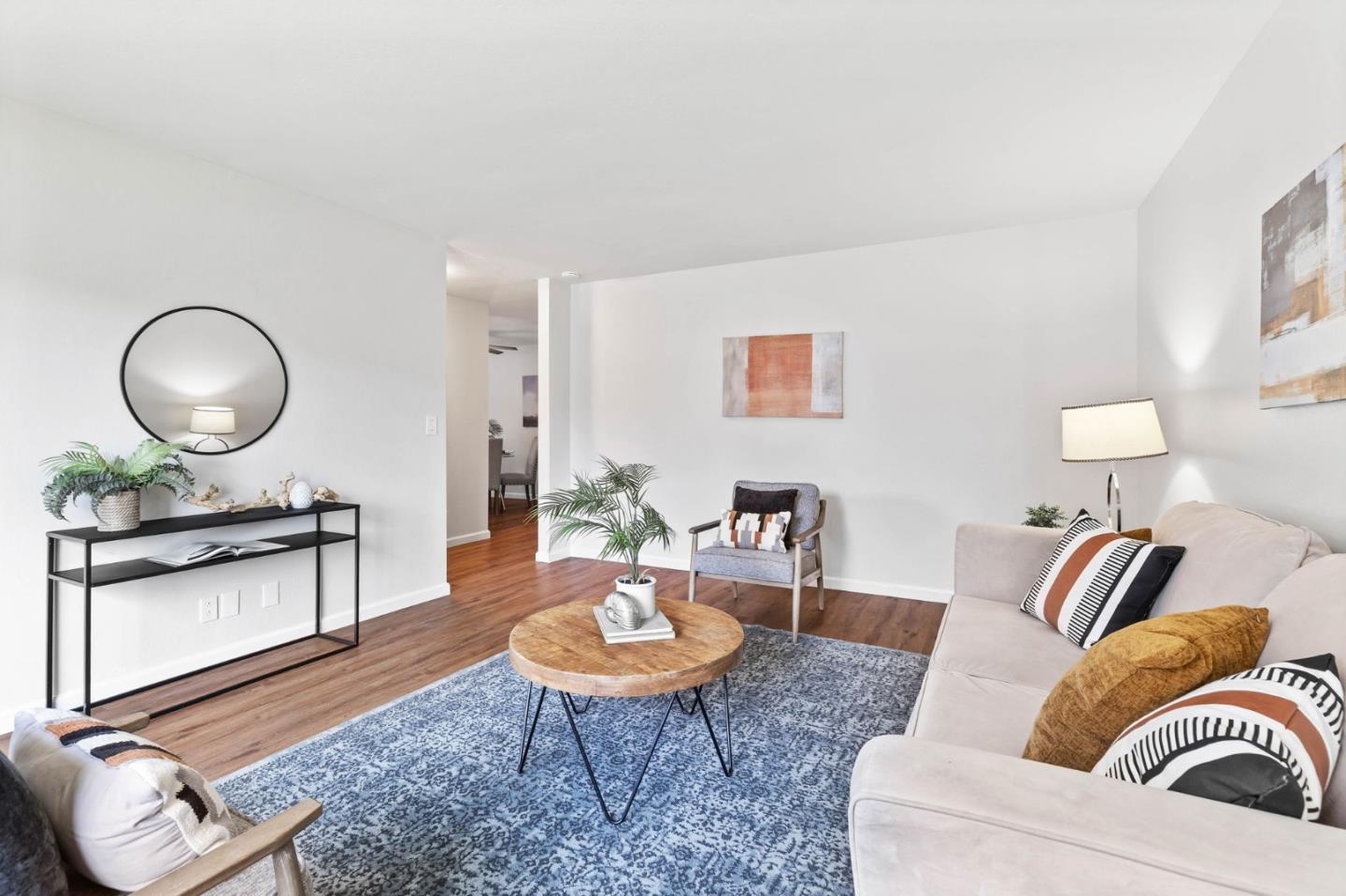 Detail Gallery Image 5 of 41 For 8190 Westwood Dr, Gilroy,  CA 95020 - 4 Beds | 2 Baths