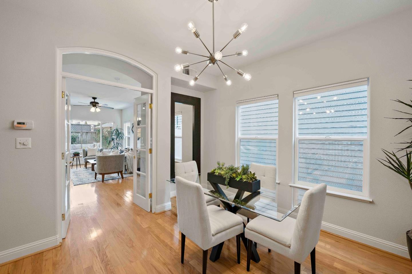 Detail Gallery Image 10 of 41 For 181 Pierce Ave, San Jose,  CA 95110 - 3 Beds | 2/1 Baths