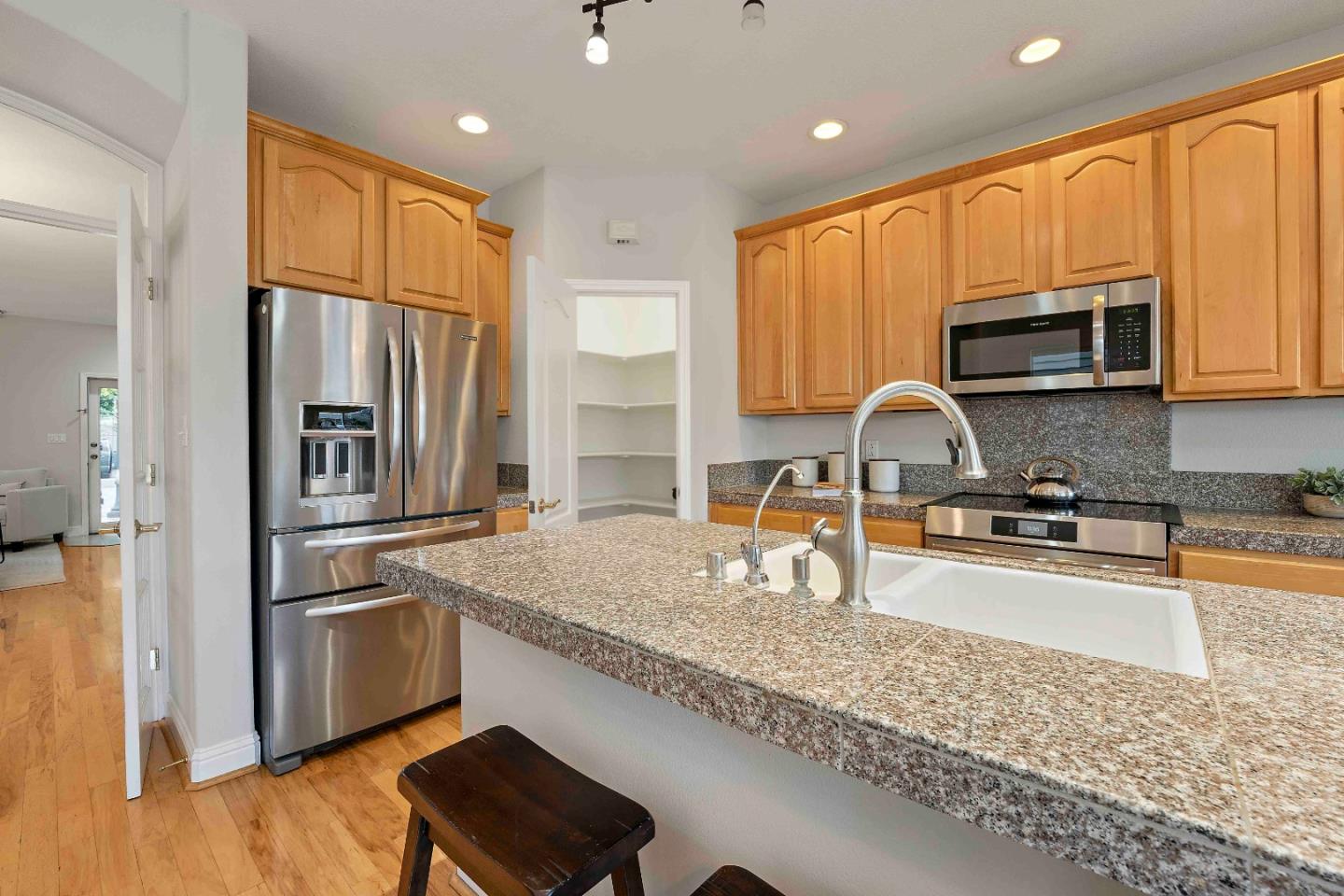 Detail Gallery Image 19 of 41 For 181 Pierce Ave, San Jose,  CA 95110 - 3 Beds | 2/1 Baths