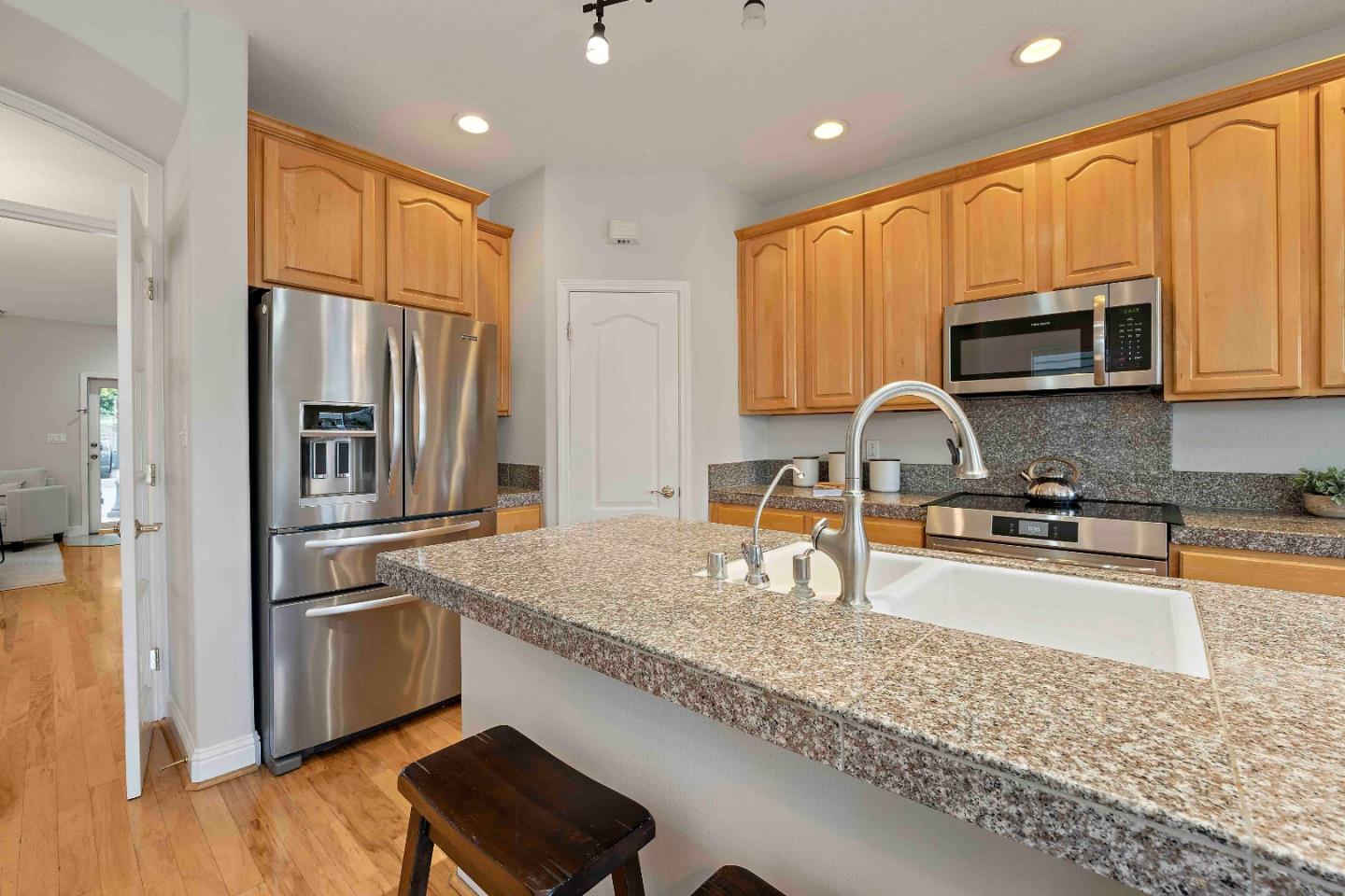 Detail Gallery Image 20 of 41 For 181 Pierce Ave, San Jose,  CA 95110 - 3 Beds | 2/1 Baths