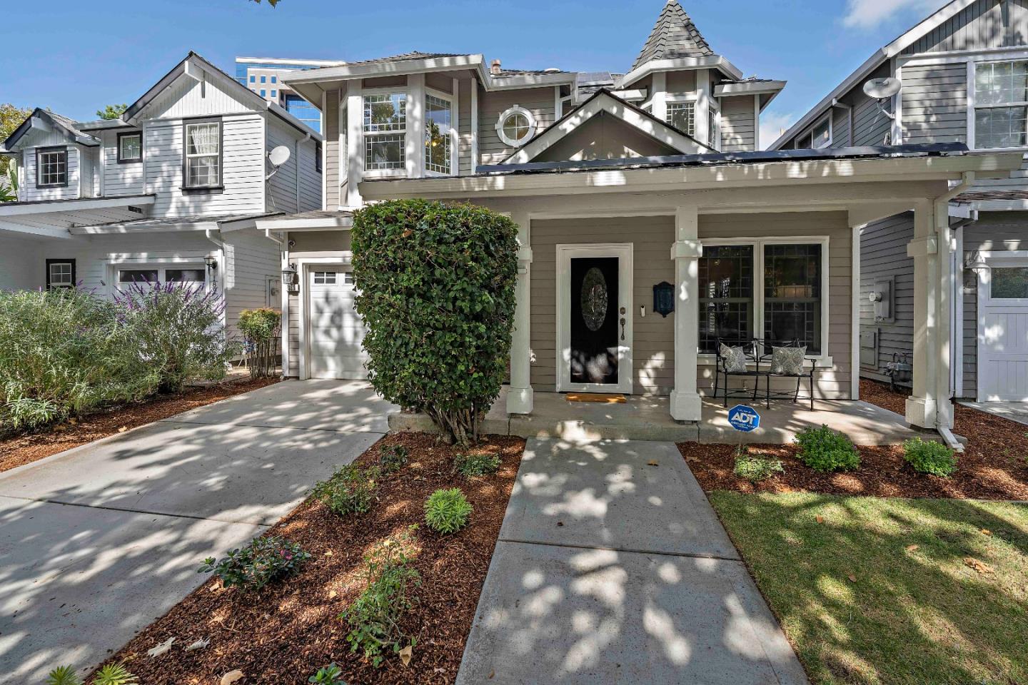 Detail Gallery Image 3 of 41 For 181 Pierce Ave, San Jose,  CA 95110 - 3 Beds | 2/1 Baths