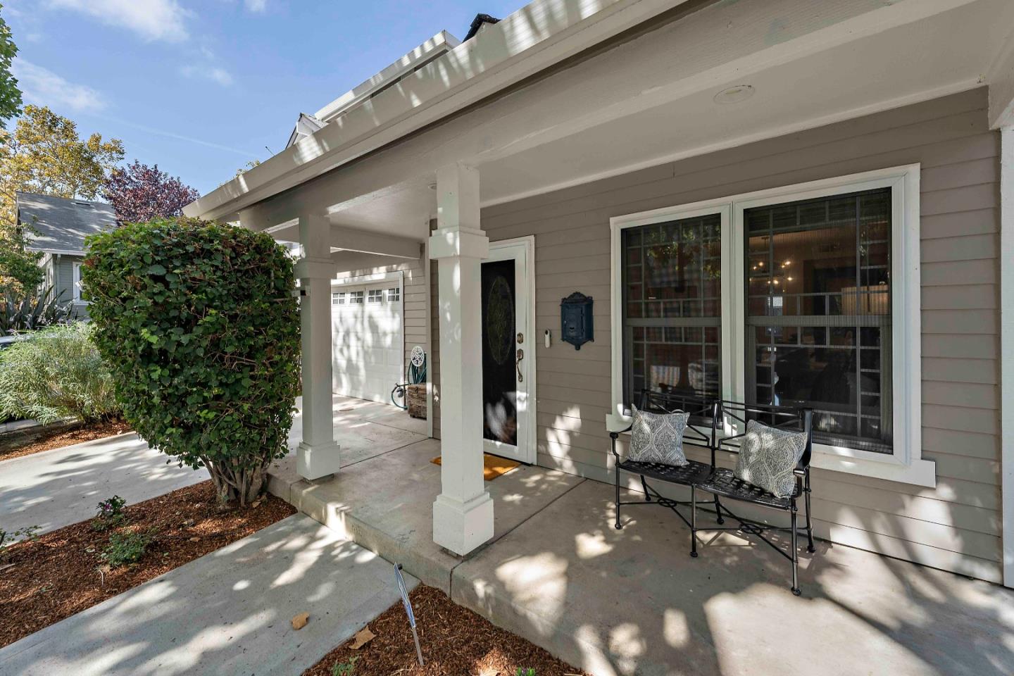 Detail Gallery Image 5 of 41 For 181 Pierce Ave, San Jose,  CA 95110 - 3 Beds | 2/1 Baths