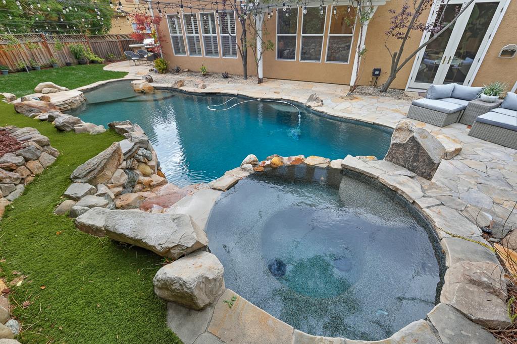 Detail Gallery Image 101 of 138 For 5849 Gleneagles Cir, San Jose,  CA 95138 - 5 Beds | 4/1 Baths