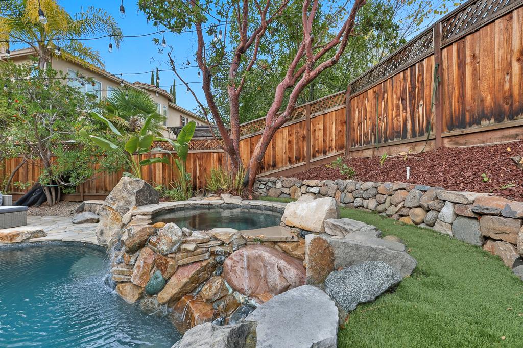 Detail Gallery Image 111 of 138 For 5849 Gleneagles Cir, San Jose,  CA 95138 - 5 Beds | 4/1 Baths