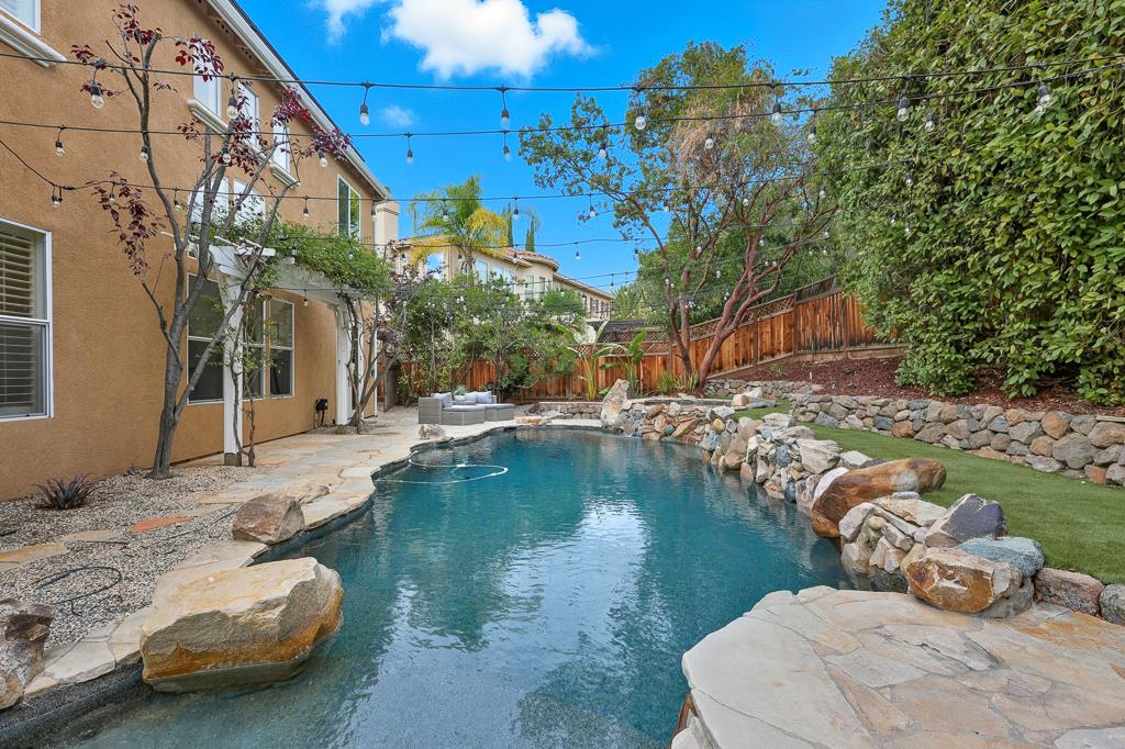 Detail Gallery Image 112 of 138 For 5849 Gleneagles Cir, San Jose,  CA 95138 - 5 Beds | 4/1 Baths