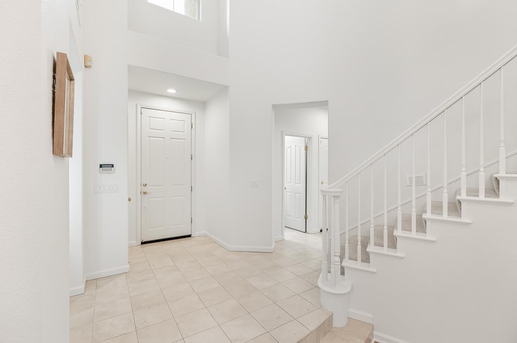 Detail Gallery Image 12 of 138 For 5849 Gleneagles Cir, San Jose,  CA 95138 - 5 Beds | 4/1 Baths