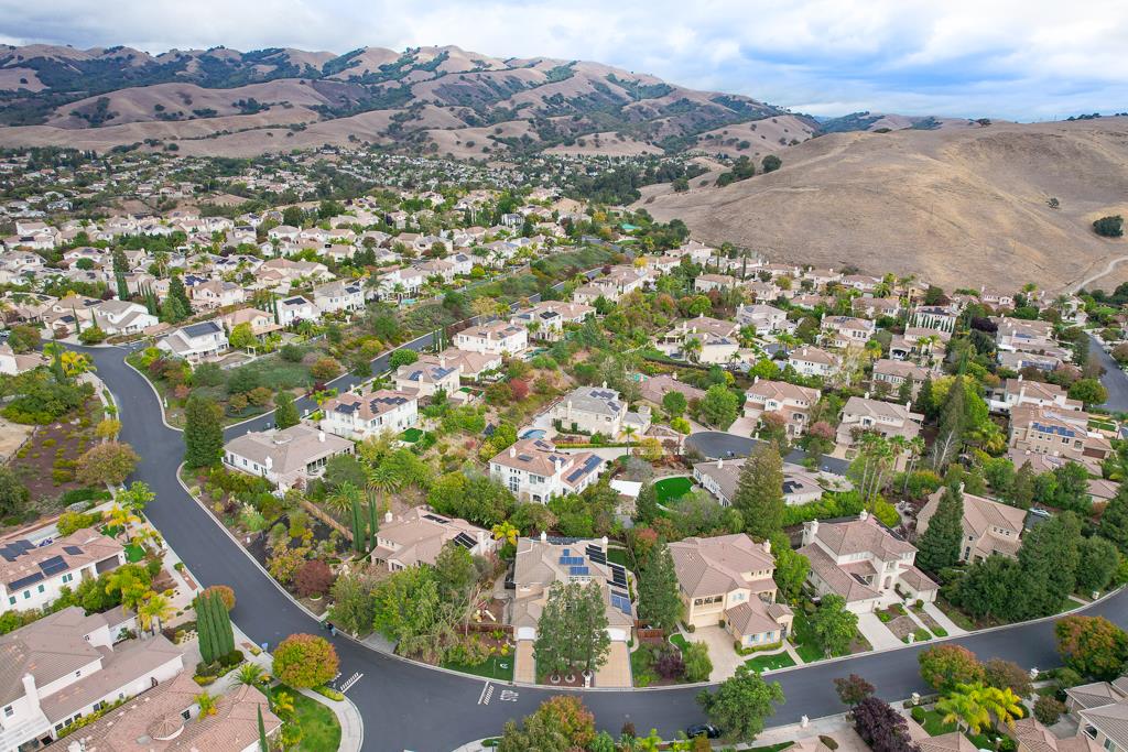 Detail Gallery Image 128 of 138 For 5849 Gleneagles Cir, San Jose,  CA 95138 - 5 Beds | 4/1 Baths