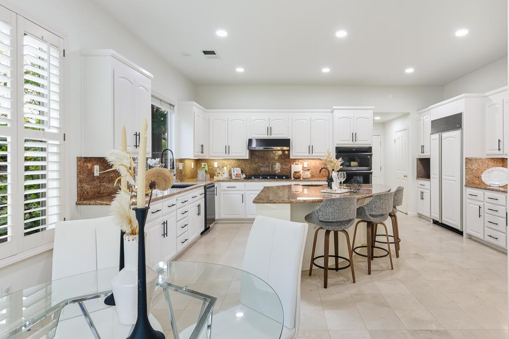 Detail Gallery Image 43 of 138 For 5849 Gleneagles Cir, San Jose,  CA 95138 - 5 Beds | 4/1 Baths