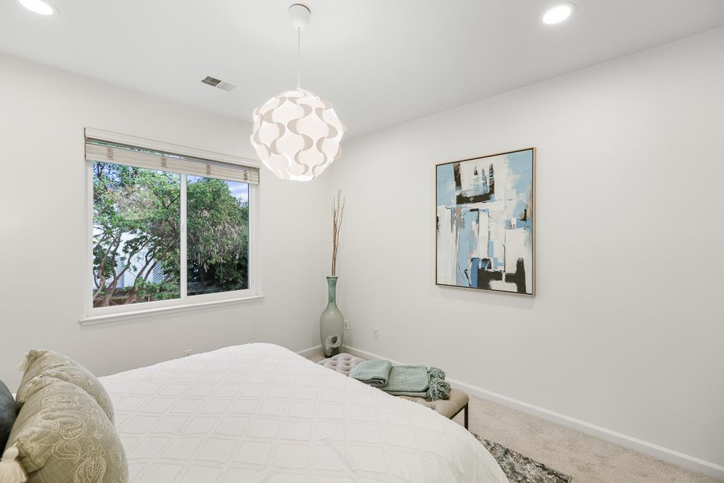 Detail Gallery Image 92 of 138 For 5849 Gleneagles Cir, San Jose,  CA 95138 - 5 Beds | 4/1 Baths