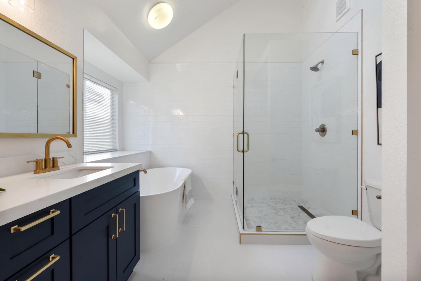 Detail Gallery Image 10 of 18 For 5999 Porto Alegre Dr, San Jose,  CA 95120 - 4 Beds | 2/1 Baths