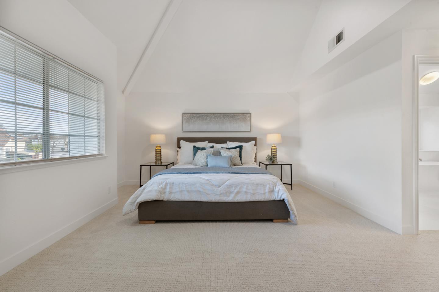 Detail Gallery Image 11 of 18 For 5999 Porto Alegre Dr, San Jose,  CA 95120 - 4 Beds | 2/1 Baths