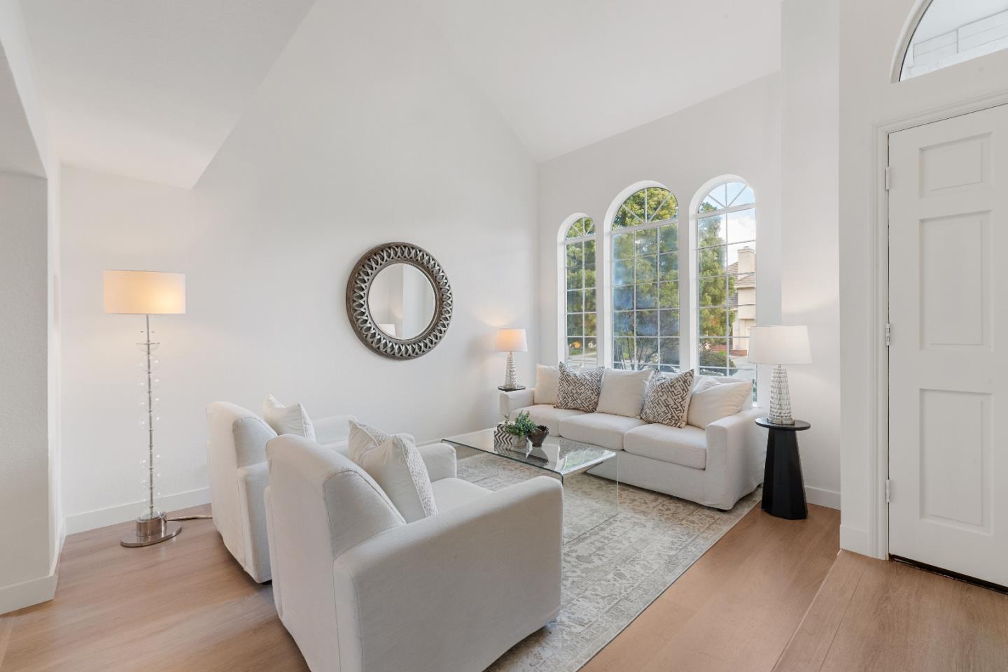 Detail Gallery Image 3 of 18 For 5999 Porto Alegre Dr, San Jose,  CA 95120 - 4 Beds | 2/1 Baths