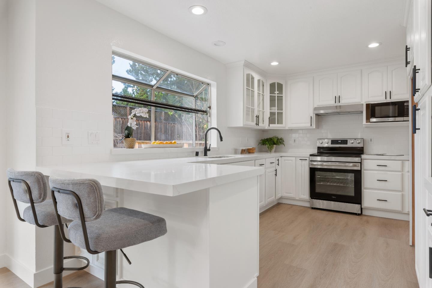 Detail Gallery Image 5 of 18 For 5999 Porto Alegre Dr, San Jose,  CA 95120 - 4 Beds | 2/1 Baths