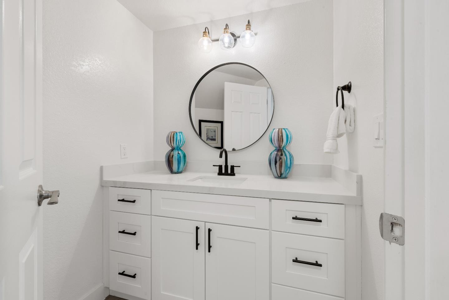 Detail Gallery Image 8 of 18 For 5999 Porto Alegre Dr, San Jose,  CA 95120 - 4 Beds | 2/1 Baths