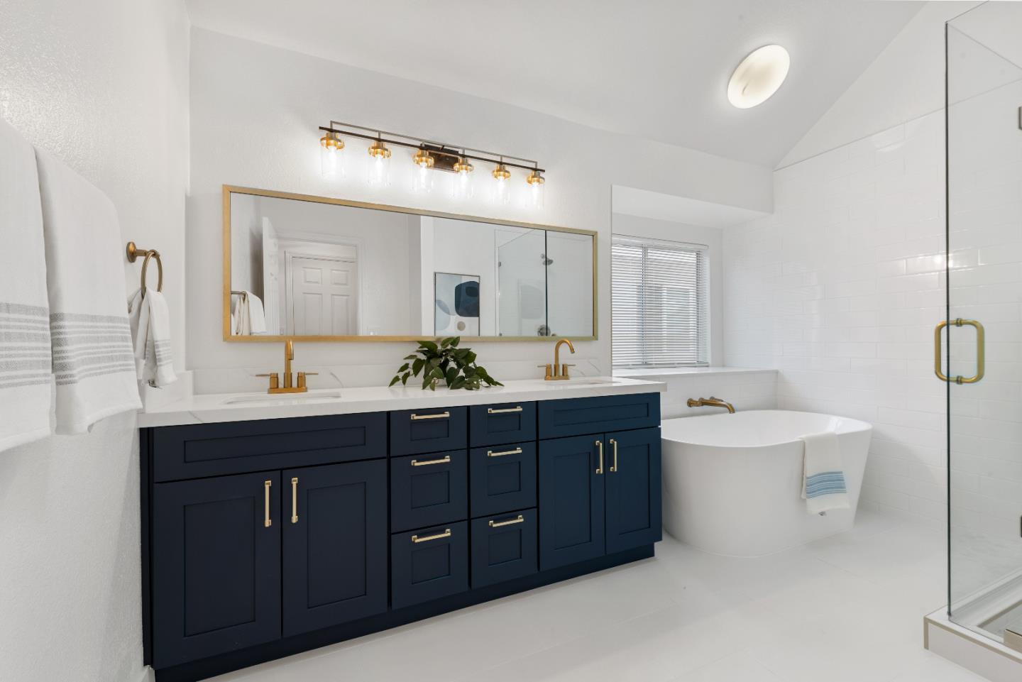 Detail Gallery Image 9 of 18 For 5999 Porto Alegre Dr, San Jose,  CA 95120 - 4 Beds | 2/1 Baths