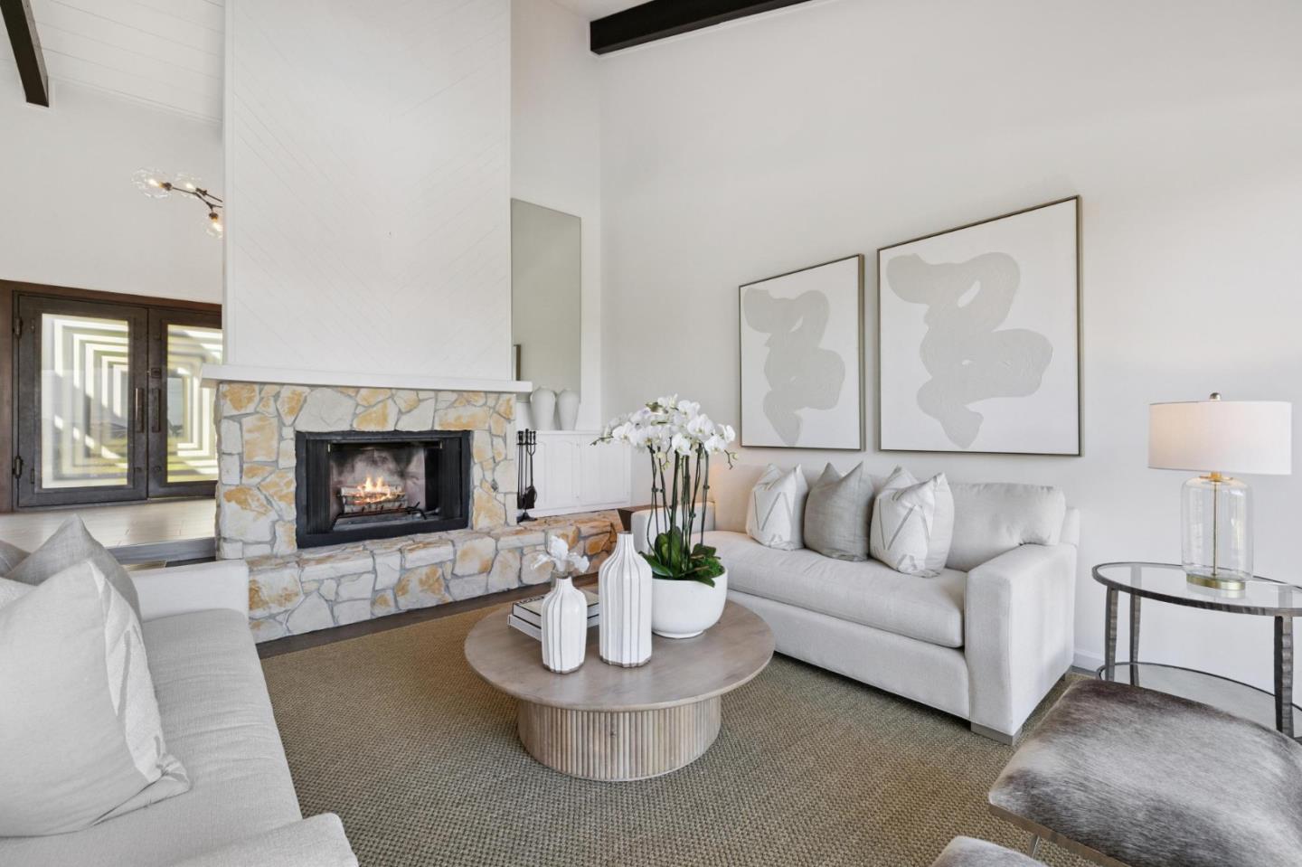 Detail Gallery Image 10 of 44 For 6 Friars Ln, Woodside,  CA 94062 - 4 Beds | 2/2 Baths