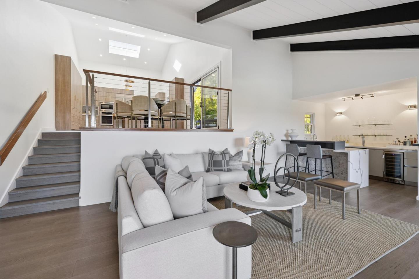 Detail Gallery Image 19 of 44 For 6 Friars Ln, Woodside,  CA 94062 - 4 Beds | 2/2 Baths