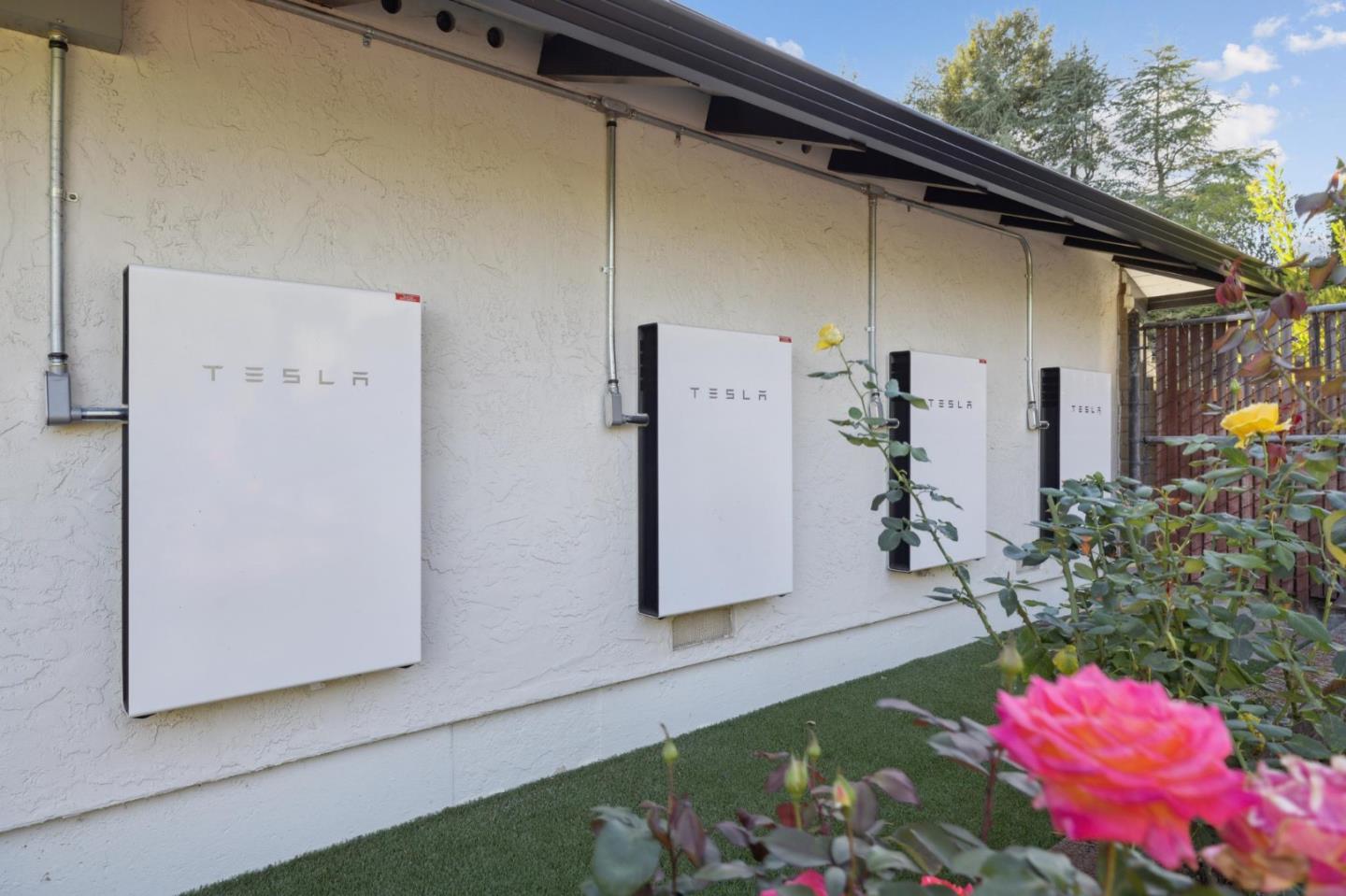 Detail Gallery Image 37 of 44 For 6 Friars Ln, Woodside,  CA 94062 - 4 Beds | 2/2 Baths