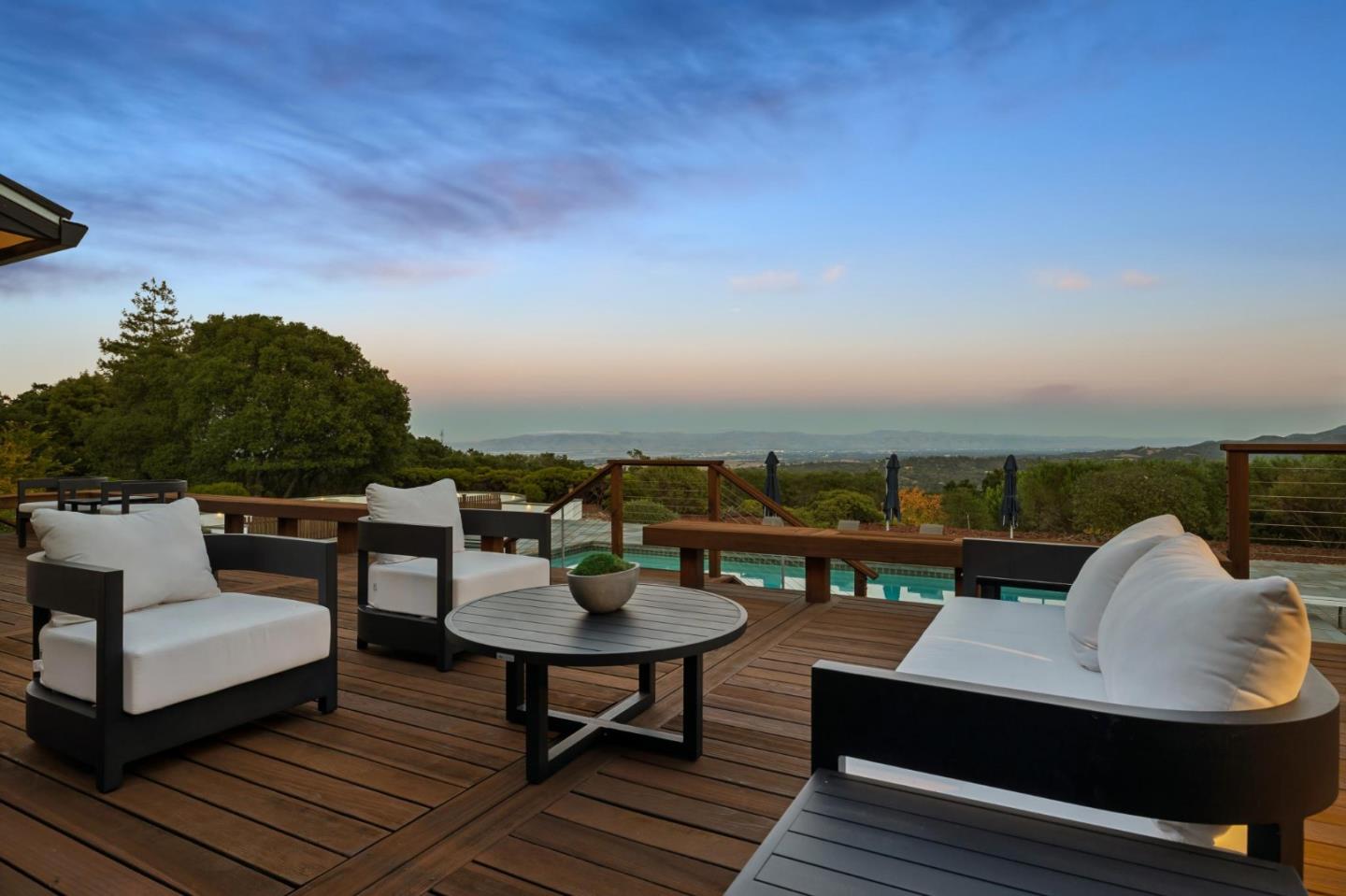 Detail Gallery Image 43 of 44 For 6 Friars Ln, Woodside,  CA 94062 - 4 Beds | 2/2 Baths