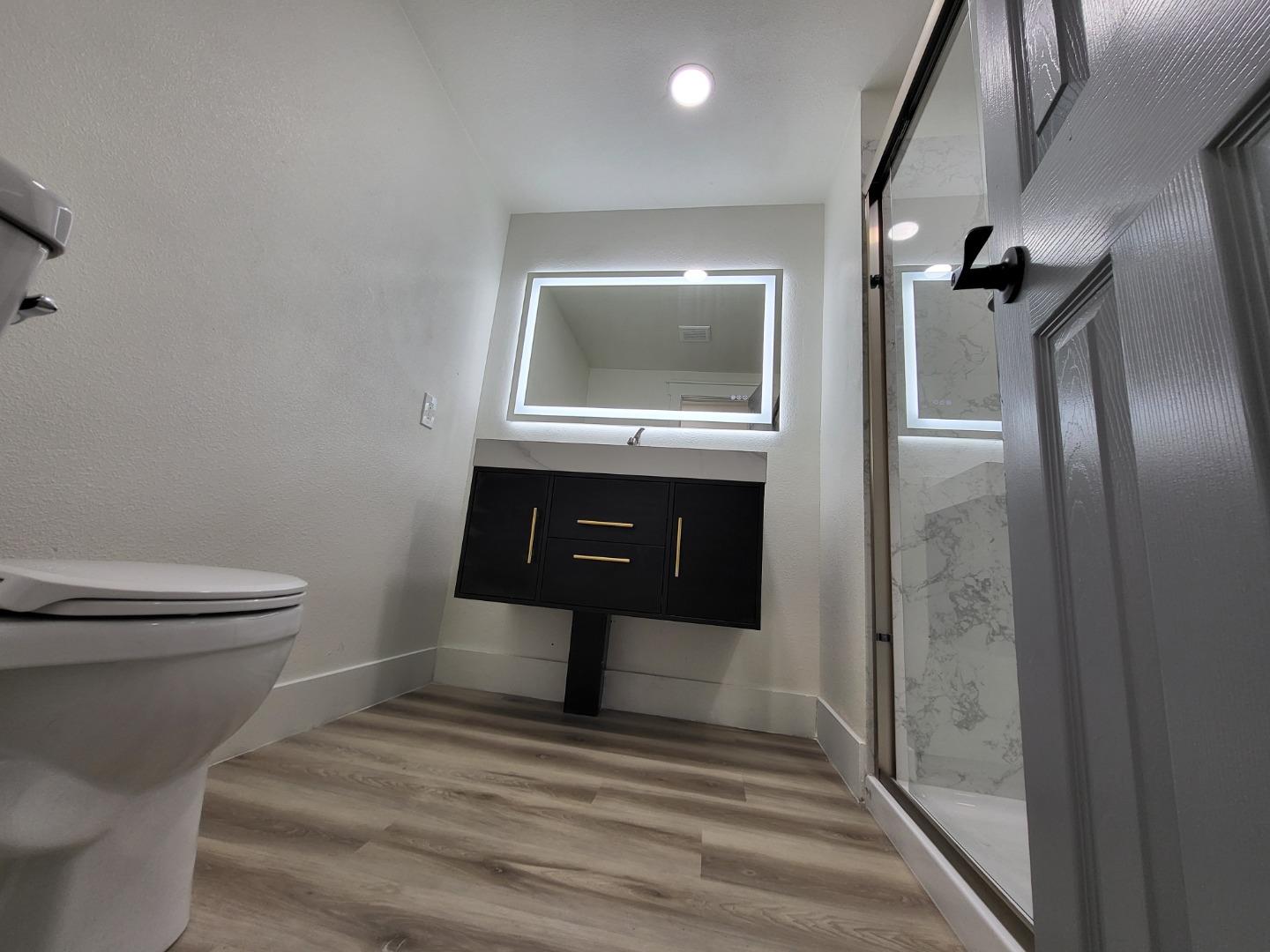 Detail Gallery Image 4 of 20 For 440 Moffett Blvd #61,  Mountain View,  CA 94043 - 2 Beds | 2 Baths