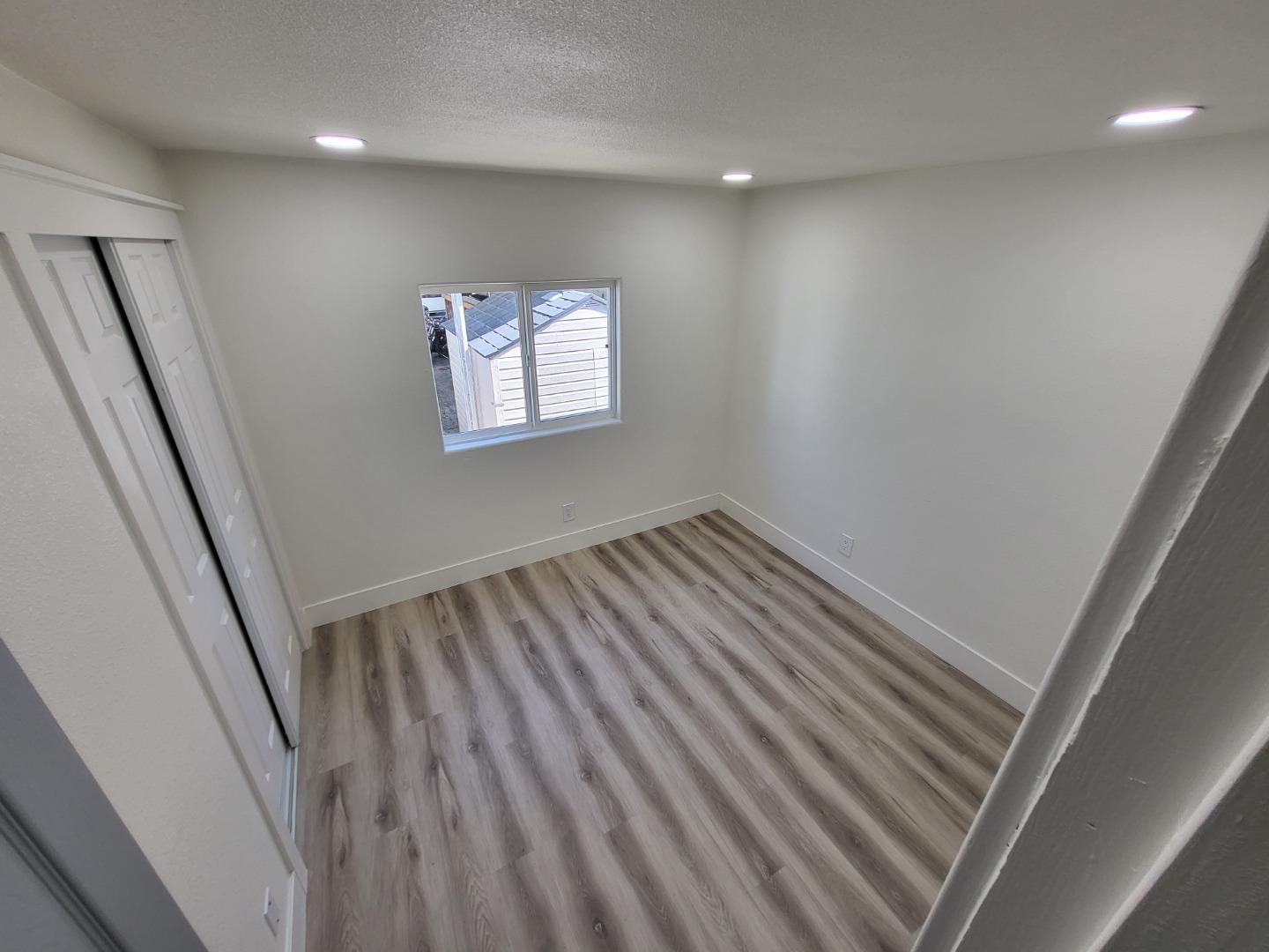 Detail Gallery Image 8 of 20 For 440 Moffett Blvd #61,  Mountain View,  CA 94043 - 2 Beds | 2 Baths