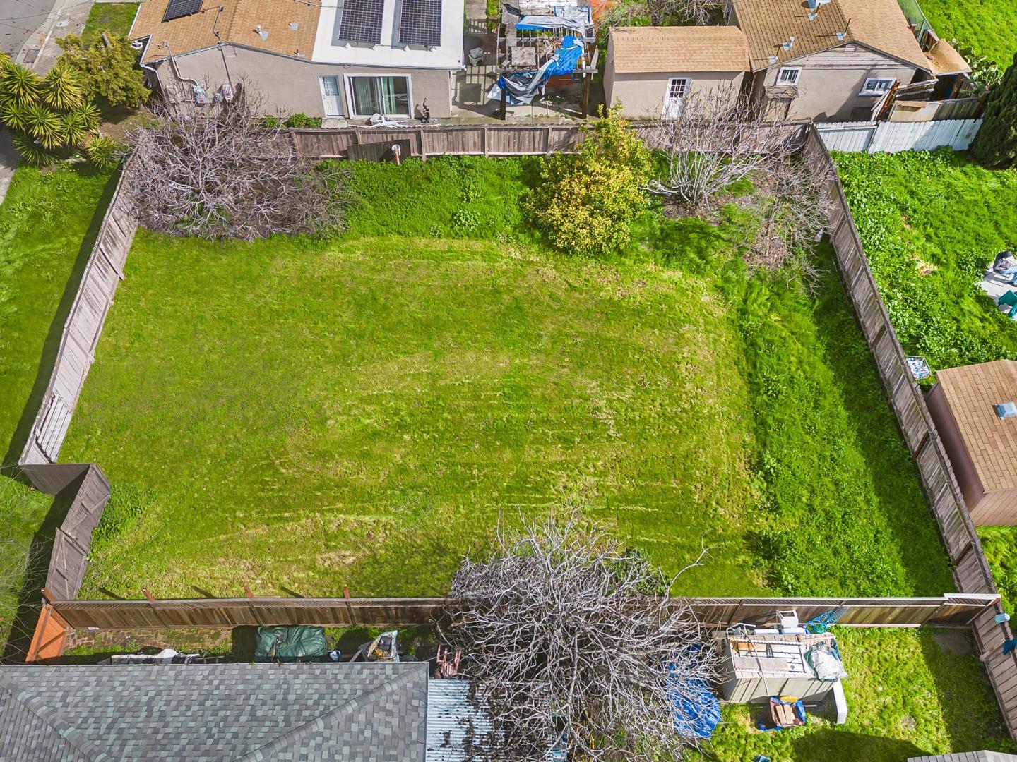 Detail Gallery Image 3 of 10 For 878 Folsom, Hayward,  CA 94544 - – Beds | – Baths