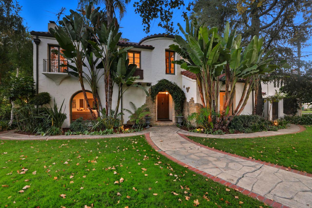 Detail Gallery Image 11 of 97 For 696 Margaret St, San Jose,  CA 95112 - 4 Beds | 3 Baths