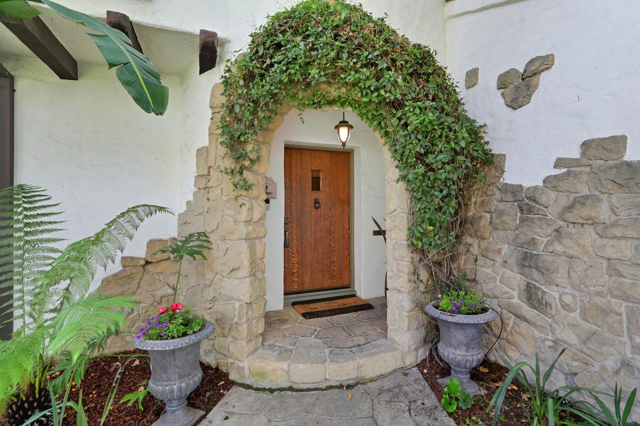 Detail Gallery Image 12 of 97 For 696 Margaret St, San Jose,  CA 95112 - 4 Beds | 3 Baths