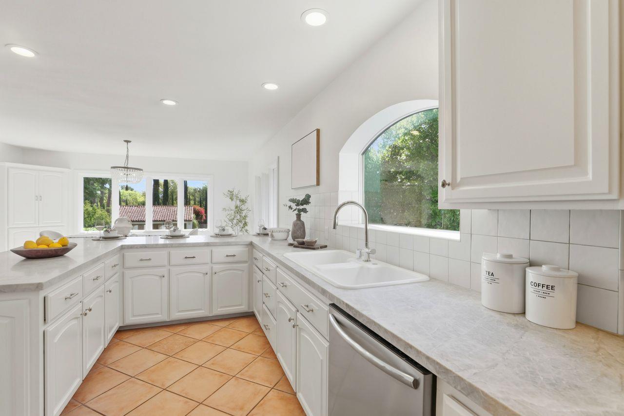 Detail Gallery Image 24 of 97 For 696 Margaret St, San Jose,  CA 95112 - 4 Beds | 3 Baths