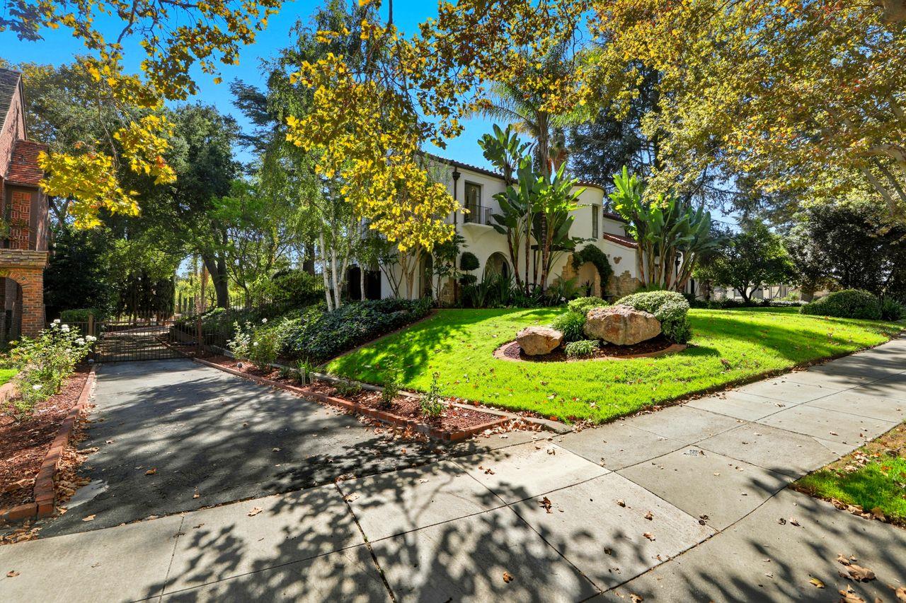 Detail Gallery Image 6 of 97 For 696 Margaret St, San Jose,  CA 95112 - 4 Beds | 3 Baths